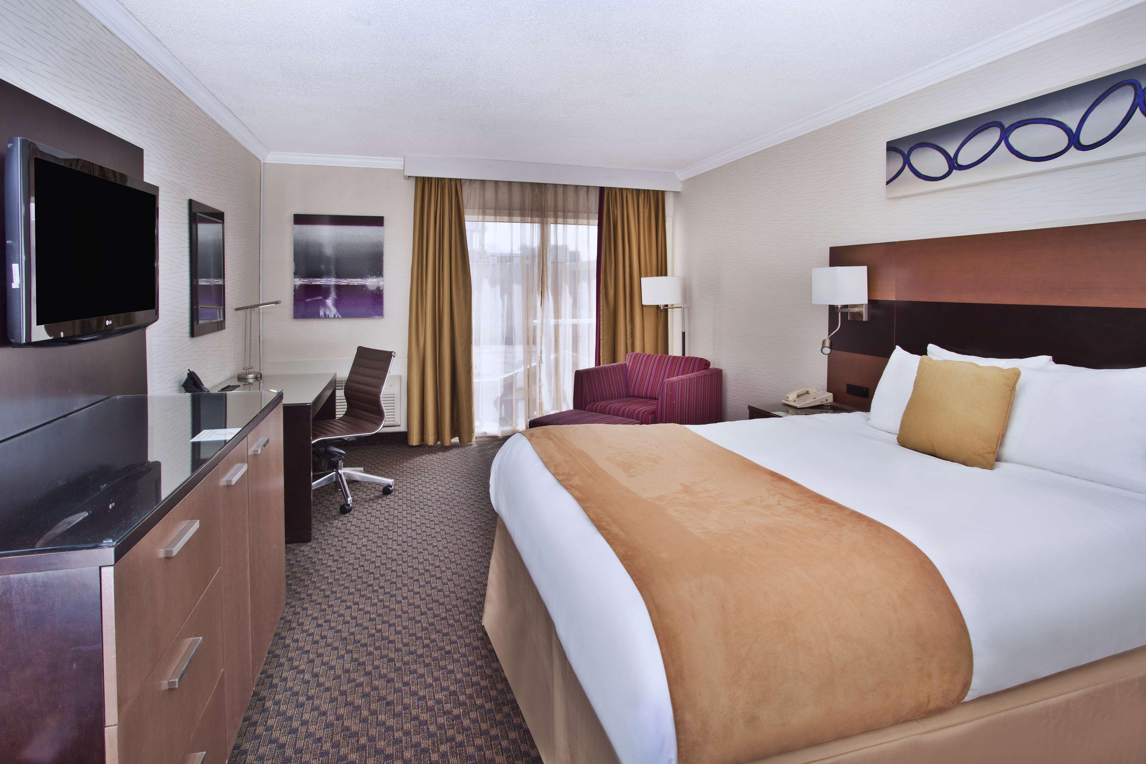 Radisson Hotel Sudbury Exterior foto