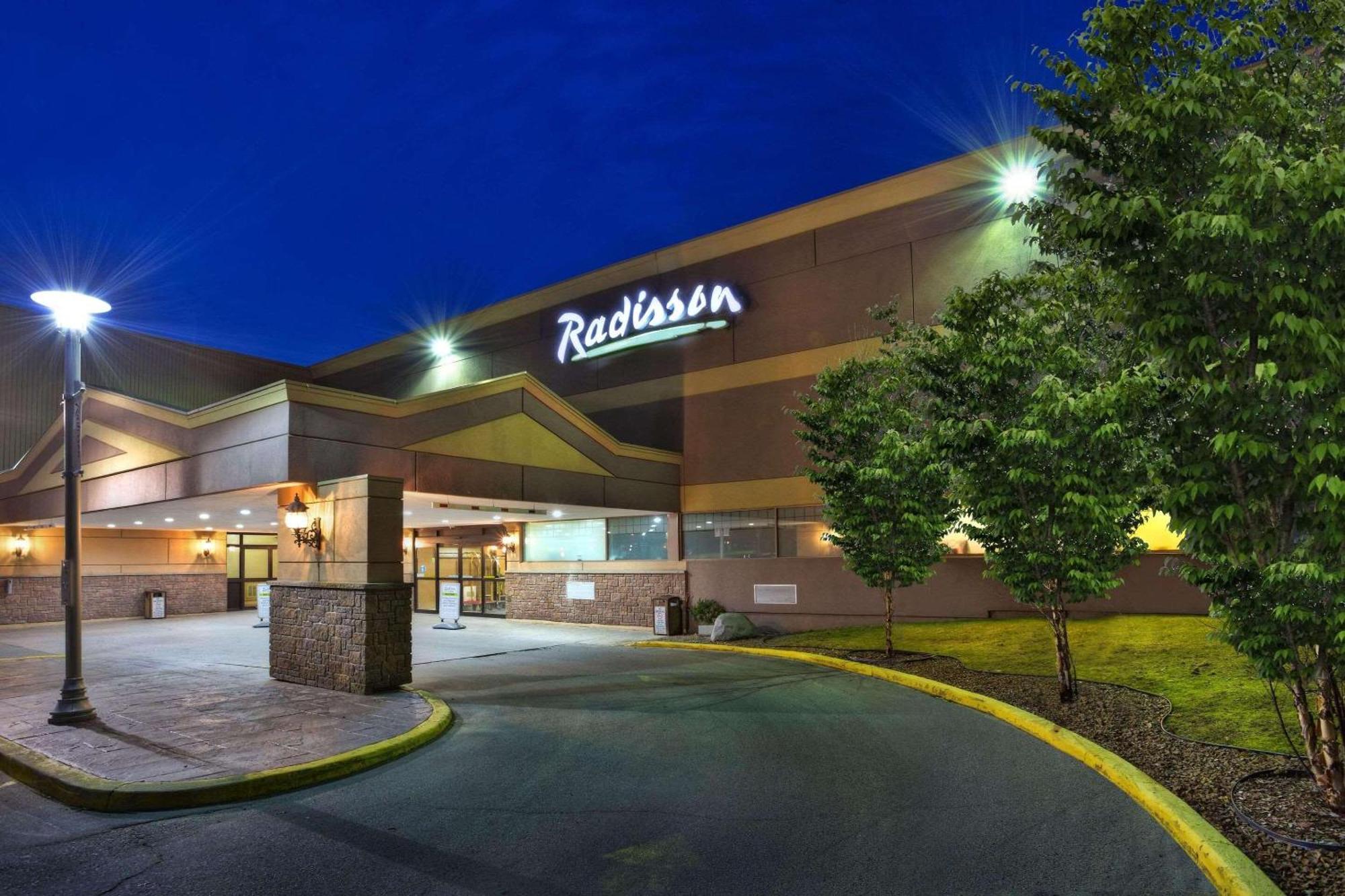 Radisson Hotel Sudbury Exterior foto